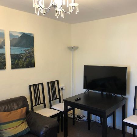 Lovely One-Bed Apartment To Rent In London Eksteriør billede